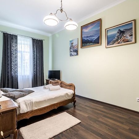 Modern Chaikovskogo Apartment ลวีฟ ภายนอก รูปภาพ