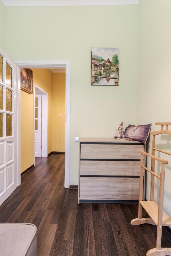 Modern Chaikovskogo Apartment ลวีฟ ภายนอก รูปภาพ
